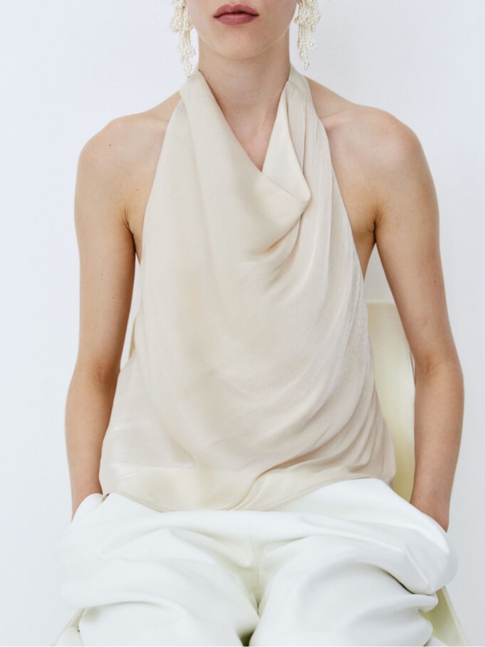 H&M Cowlneck Halter Top🌬️